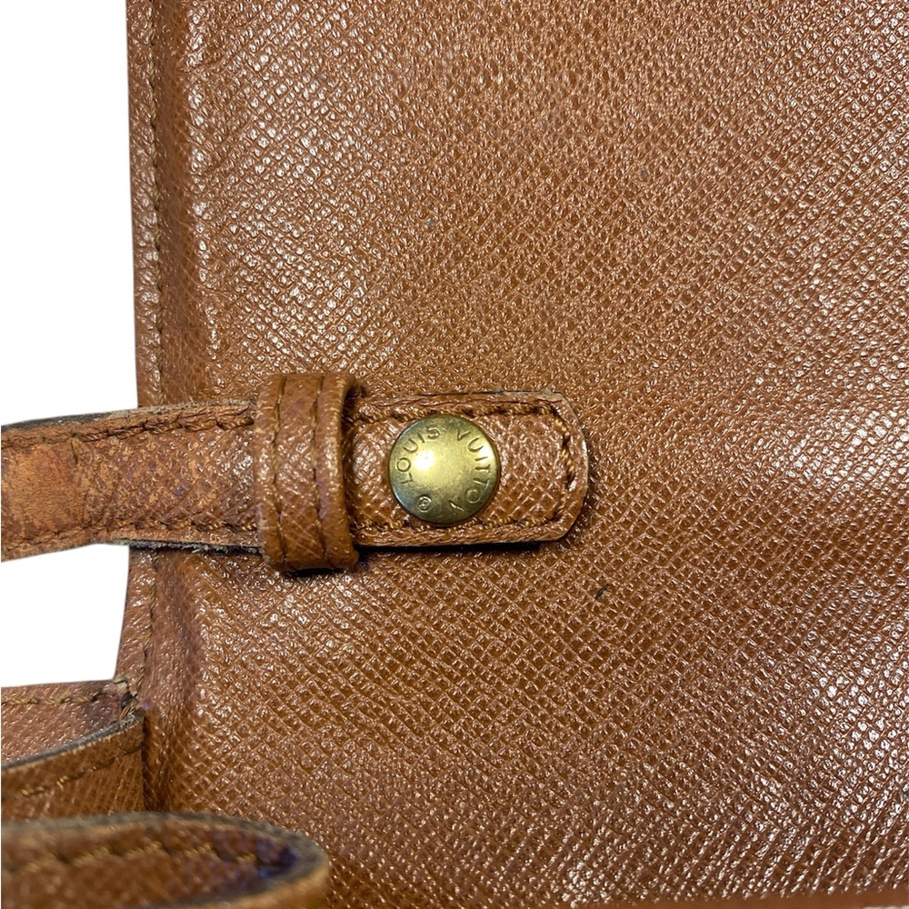 Louis Vuitton Monogram Bordeaux Brown Crossbody snap flap bag, vintage - Picture 10 of 16